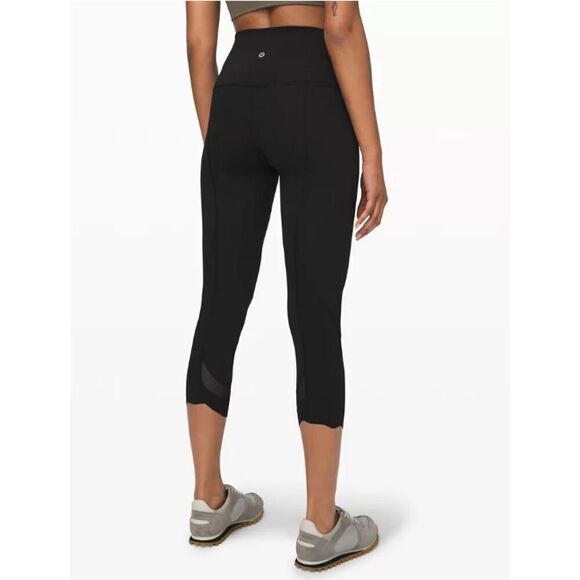 Lululemon Wunder Under Scallop Roll Down Leggings - Picture 1 of 9